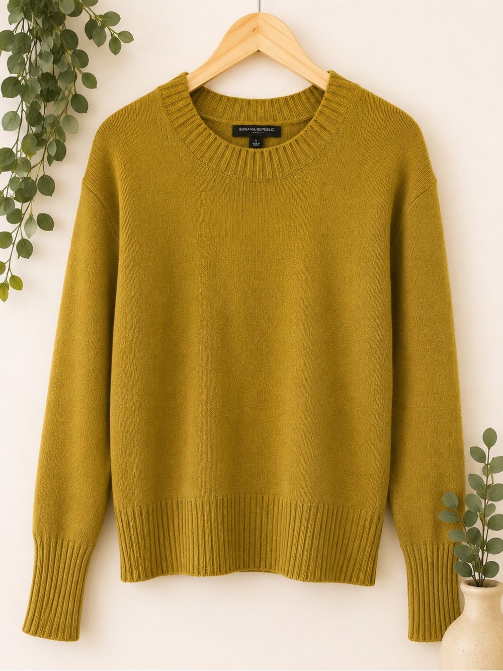 Banana Republic chartreuse/lime crewneck sweater